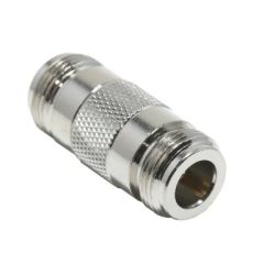 Adapter N hona - N hona - Universal - 14185036 - Adapter från N hona - N hona hane koaxial till 4G /3G /GPS/ GSM Utrusning . Används bl.a. för att kunna koppla samman antennkablar med N-hane till N-hane.